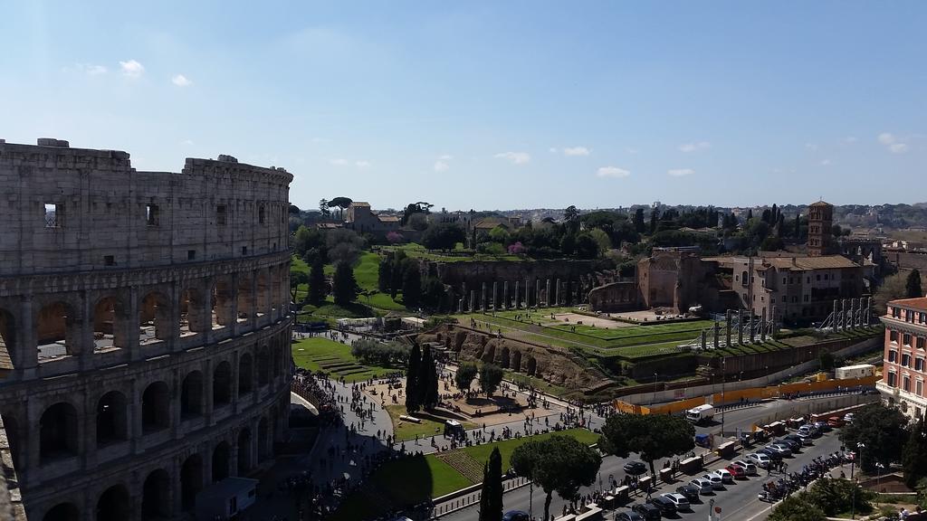Colosseum Corner Rome Luaran gambar