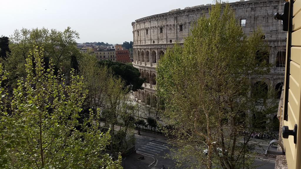 Colosseum Corner Rome Luaran gambar